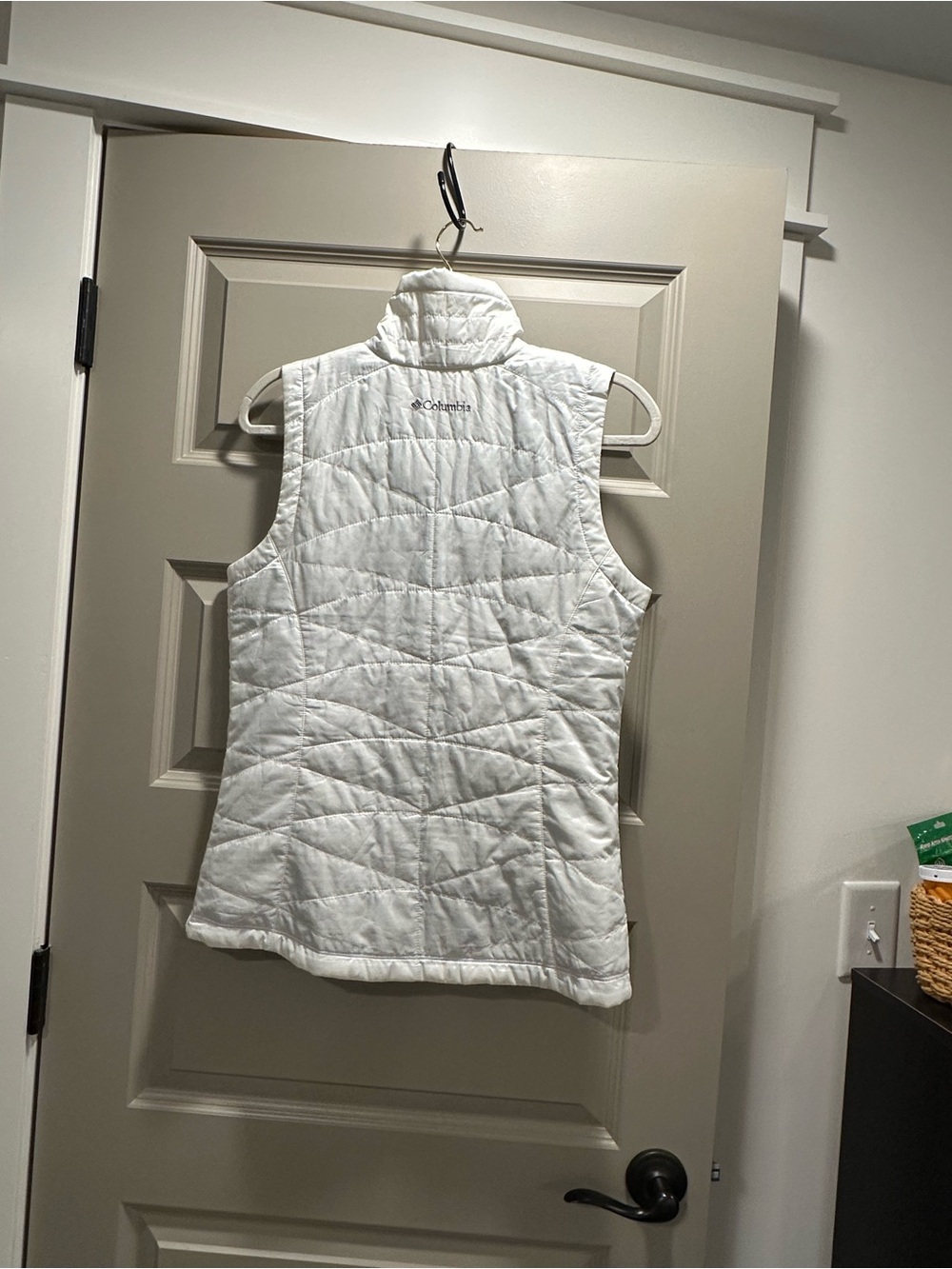DePauw University Columbia White Quilted Women's Omniheat Vest with Zip - - Picture 2 of 5